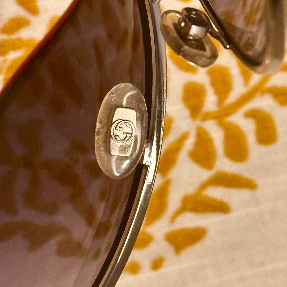 GUCCI Red and Silver Aviator Sunglasses GG 1827/S | Good Condition - Picture 6 of 9